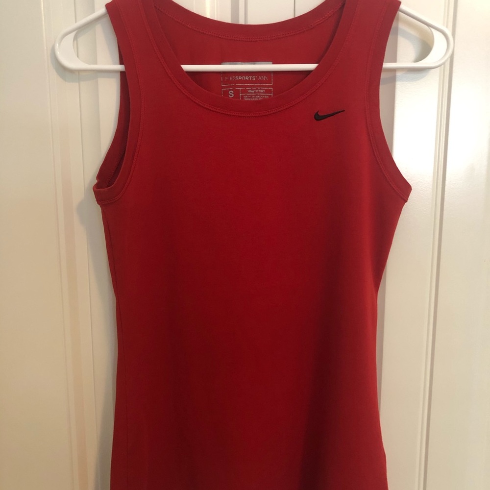 Nike sports tank S